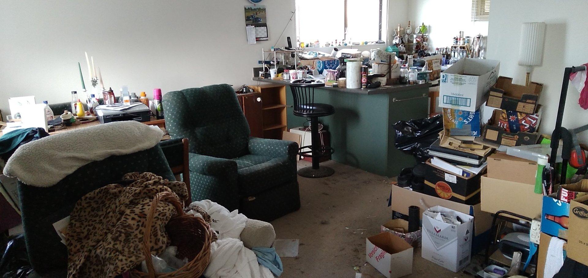 Devis-debarras-laussane-appartement Appartement encombré à vider dans le cadre d'une succession à Lausanne